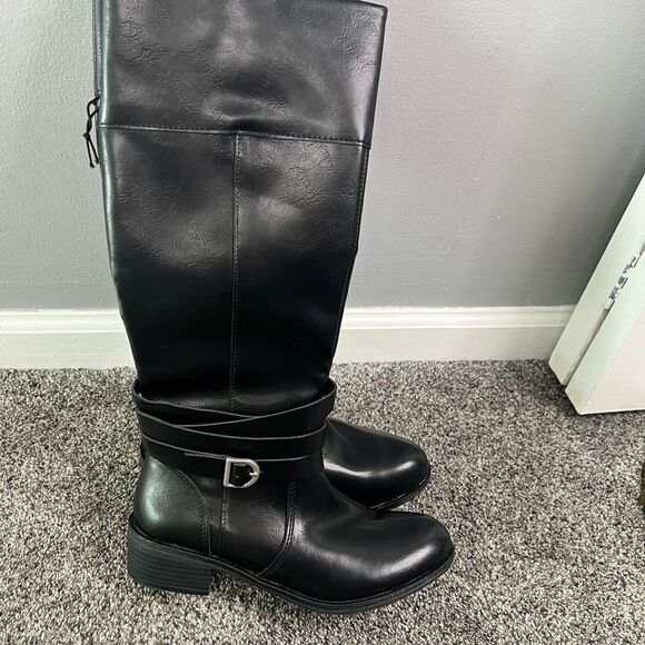 Sz 7M St. John’s Bay Black under the knee Boots Brand New $80 MSRP - Picture 3 of 11